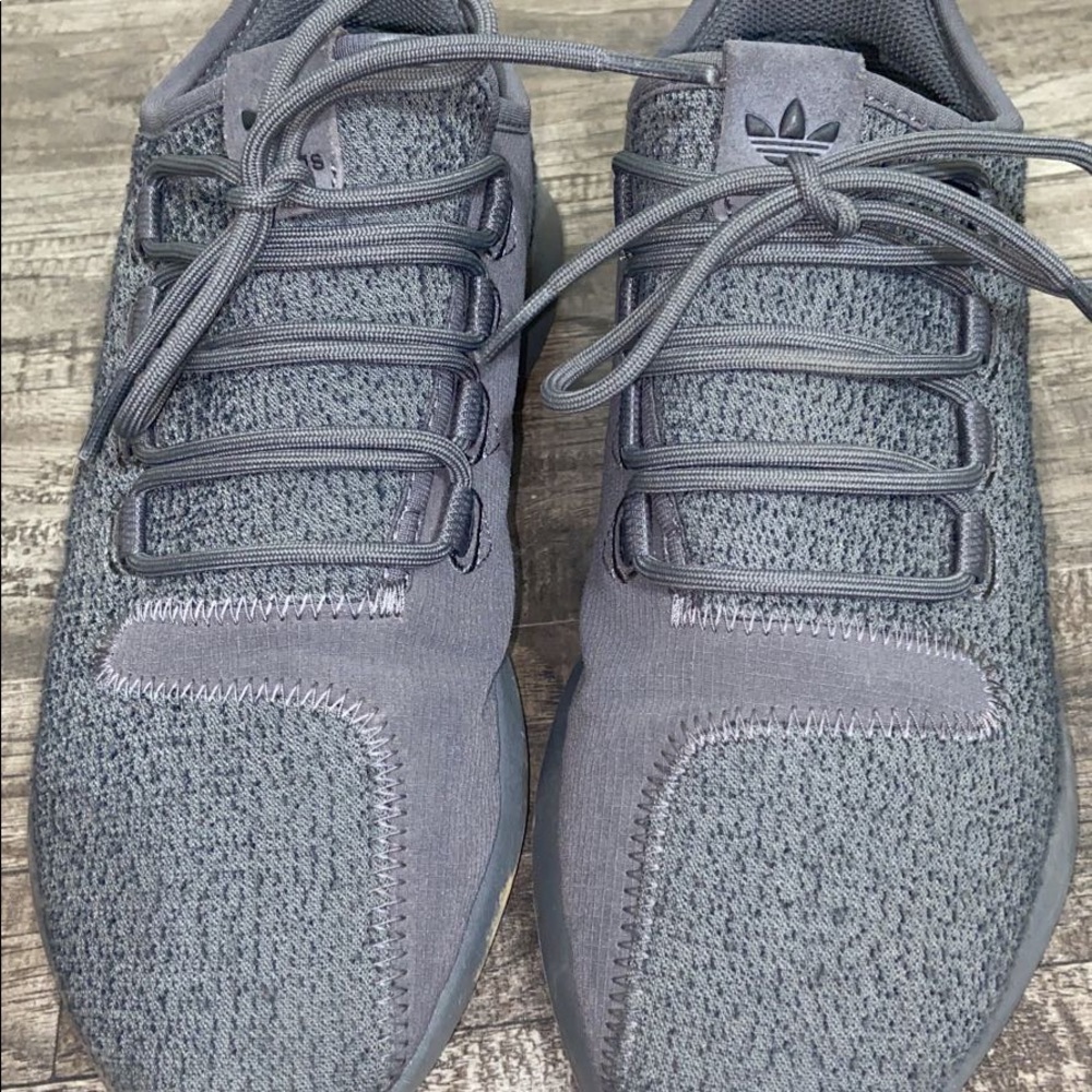 SOLD Women’s Adidas Tubular Size 10